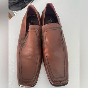 GUESS Dress Shoes